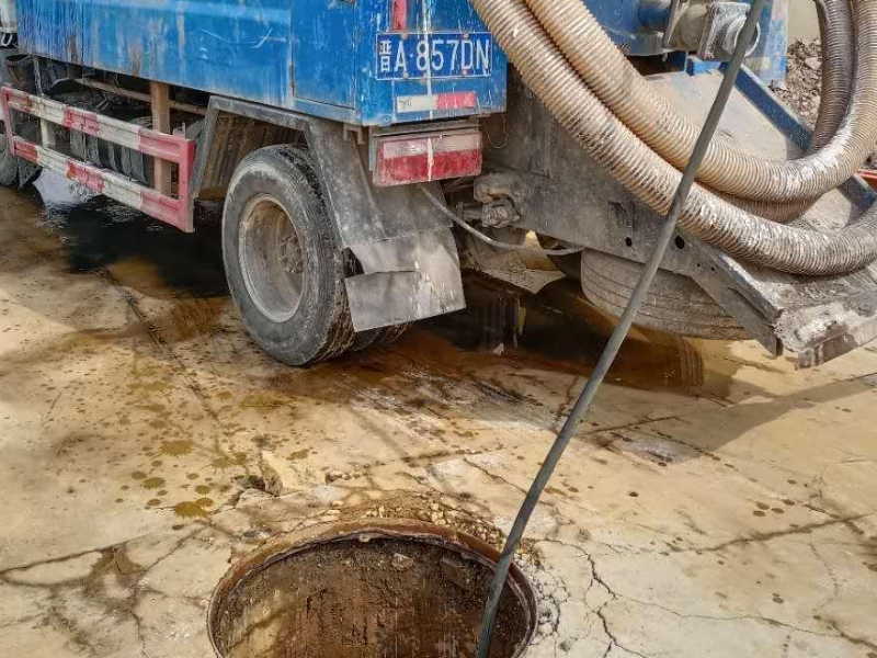 乌鲁木齐沙依巴克商贸城附近疏通管道维修水管